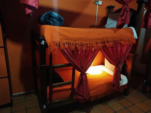 Hostal 82hostel