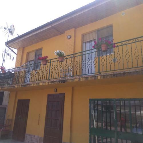 Yellow House Ottobiano - Sannazzaro