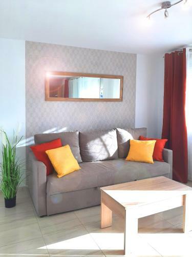 Apartamento Comfortable 2-bedrooms Rental Unit With Pool