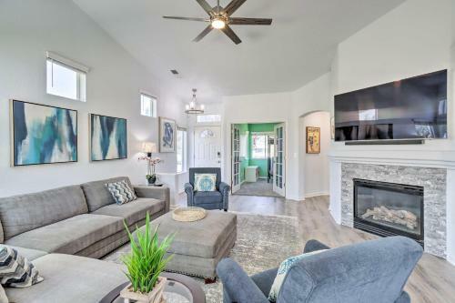 Family Reno Home With Spacious Yard And Fire Pit