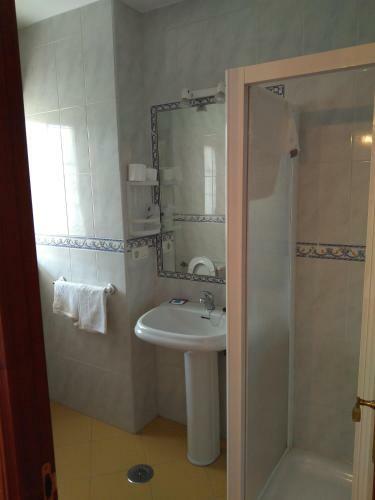 Hostal - Restaurante Casa Cu�a