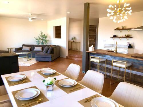Villa Architectural Peace And Perfection In The Sandia Mountains