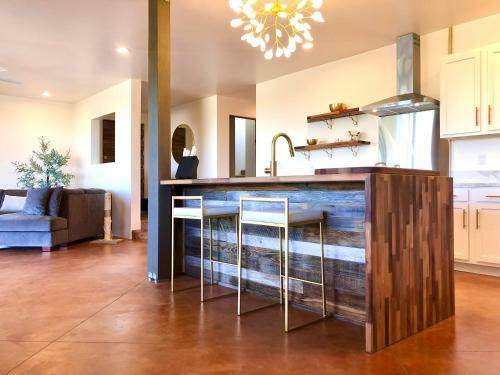Villa Architectural Peace And Perfection In The Sandia Mountains