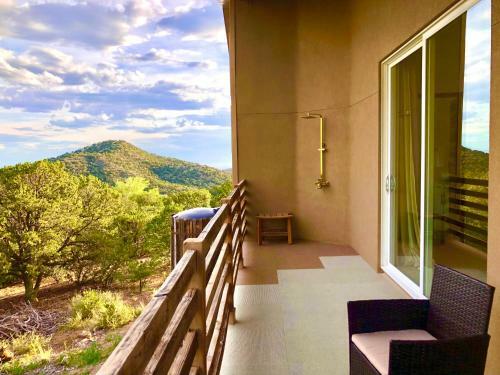 Villa Architectural Peace And Perfection In The Sandia Mountains