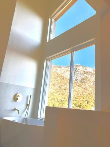 Villa Architectural Peace And Perfection In The Sandia Mountains