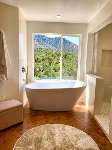 Villa Architectural Peace And Perfection In The Sandia Mountains