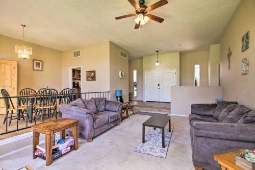 Family-friendly Escape With Jungle Gym And Yard!