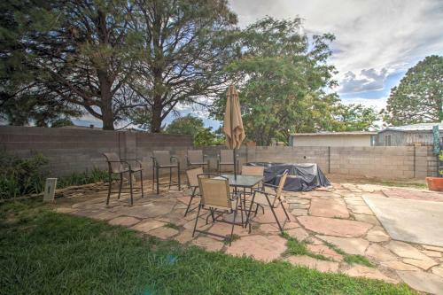 Family-friendly Escape With Jungle Gym And Yard!