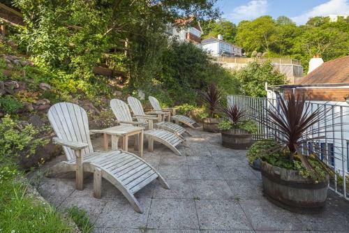 4 Bed - Beach Cottage
