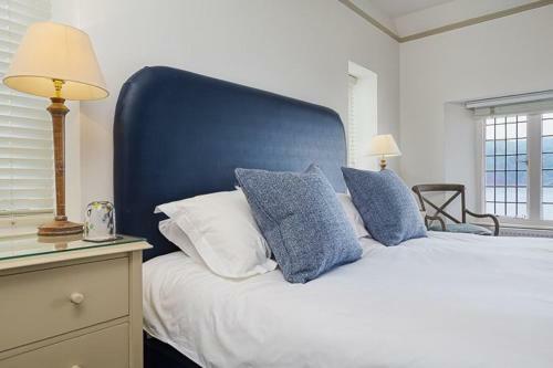 4 Bed - Beach Cottage
