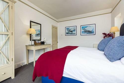 4 Bed - Beach Cottage