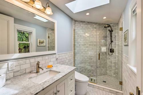 Apartamento Charming Greenport Gem With Walkable Location!
