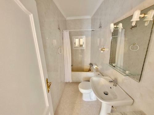 Apartamento Amplia Casa Con Azotea Privada En El Casco Antiguo