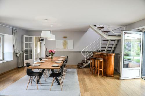 Villa Ker Bleuenn * 10 Personnes * Piscine * Sauna