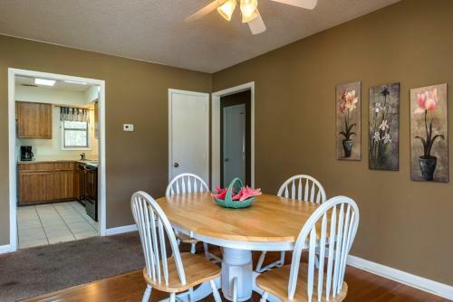 Caswell Dunes By Oak Island Accommodations