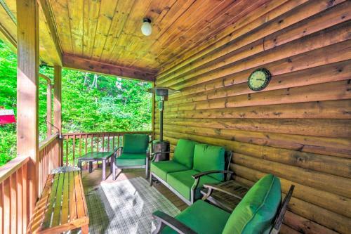 Pet-friendly Moutain Escape With Deck And Grill