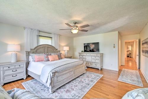 Waterfront Parkton Home With Pool And Boat Dock!
