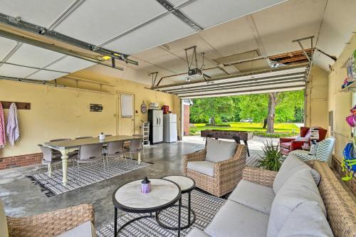 Waterfront Parkton Home With Pool And Boat Dock!