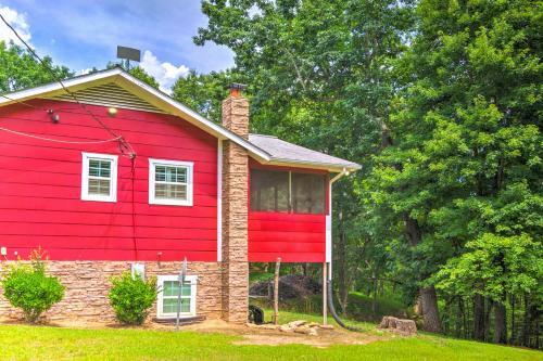 Vivid Cabin Less Than 8 Mi To Chimney Rock State Park