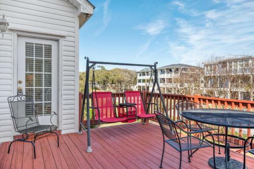 A Bit O'heaven By Oak Island Accommodations