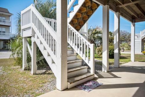 A Bit O'heaven By Oak Island Accommodations