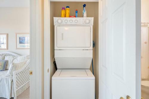 A Bit O'heaven By Oak Island Accommodations