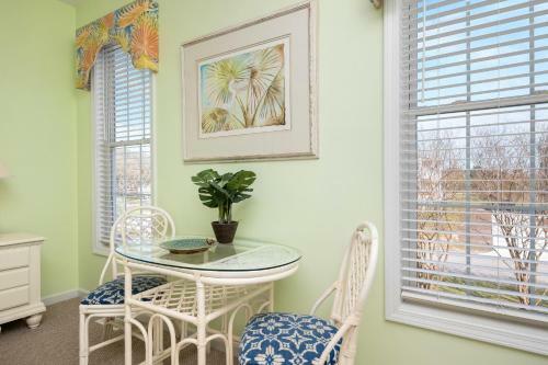 A Bit O'heaven By Oak Island Accommodations