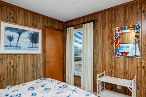Beach Walkers By Oak Island Accommodations
