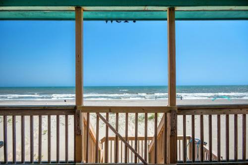 A Pirate's Paradise By Oak Island Accommodations