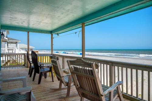 A Pirate's Paradise By Oak Island Accommodations