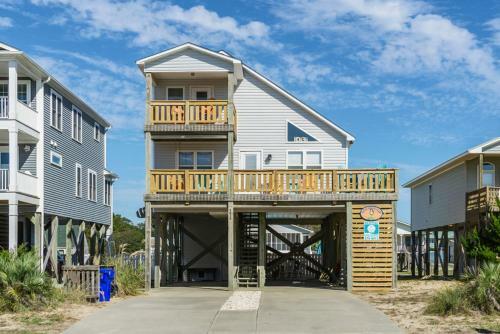 A Most Steller Place By Oak Island Accommodations