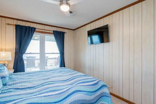 Afternoon Delight By Oak Island Accommodations