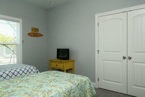 Bonne Mer By Oak Island Accommodations