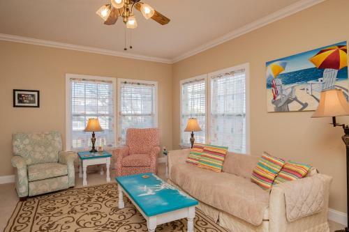 A Sea-renity Awaits By Oak Island Accommodations