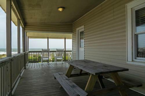 Beach Music By Oak Island Accommodations