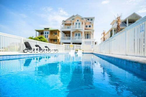 Champagne Shore By Oak Island Accommodations