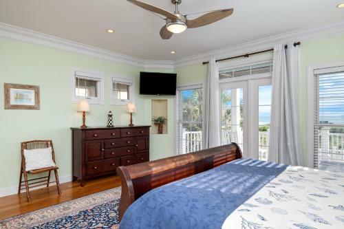 Champagne Shore By Oak Island Accommodations