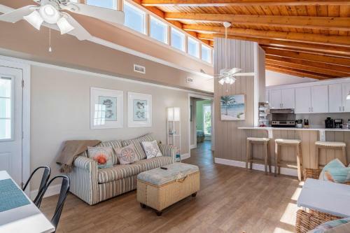 You Me & The Sea By Oak Island Accommodations