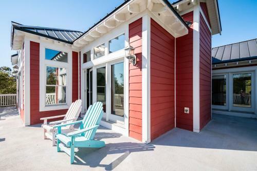 Alta Mira By Oak Island Accommodations