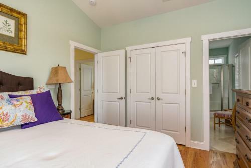 Change Of Pace By Oak Island Accommodations
