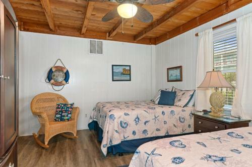 My Two Gulls By Oak Island Accommodations