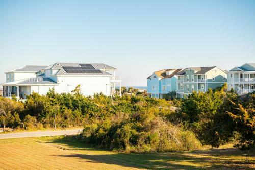 A Pawsitive Attitude By Oak Island Accommodations