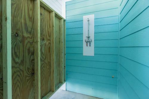 Lunas By Oak Island Accommodations