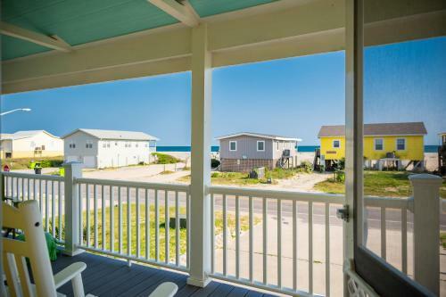 Allegra By Oak Island Accommodations