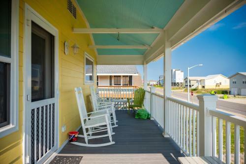 Allegra By Oak Island Accommodations