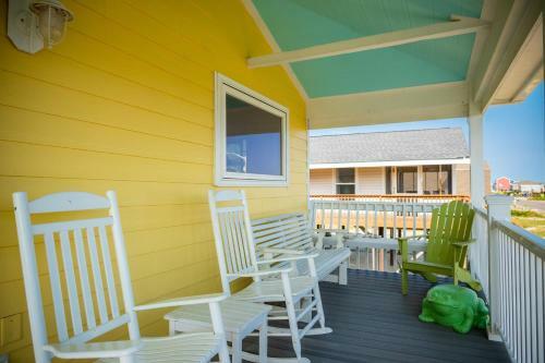 Allegra By Oak Island Accommodations