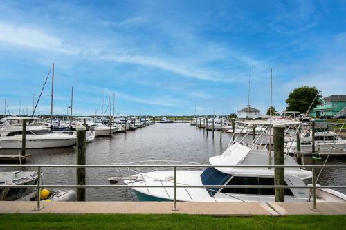 Marina 1 By Oak Island Accommodations