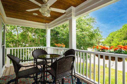 Marina 1 By Oak Island Accommodations