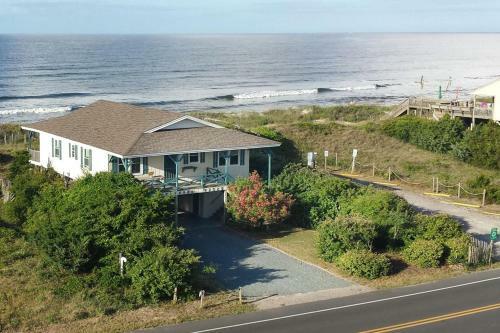 Surfsong By Oak Island Accommodations