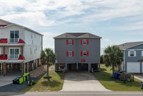 The Surf Shack By Oak Island Accommodations